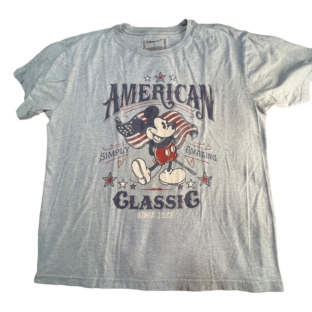 Men’s American Flag Mickey Mouse shirt from Disney. Size L in perfect co…